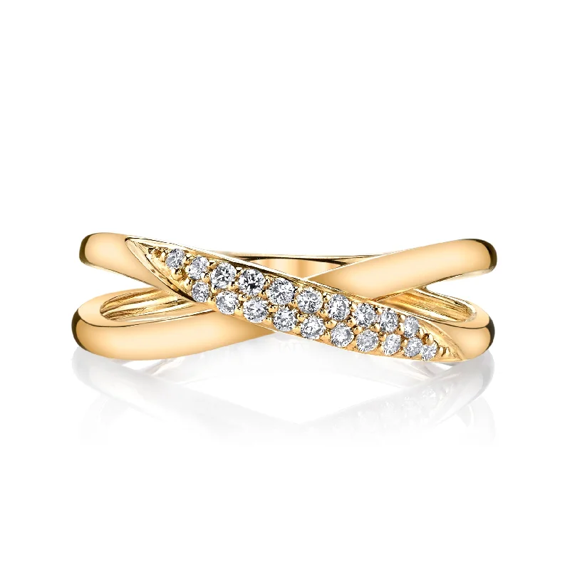 women's ring trendy look -14K Yellow Gold 0.15ct. Diamond Contrasting Crossover Fashion Ring