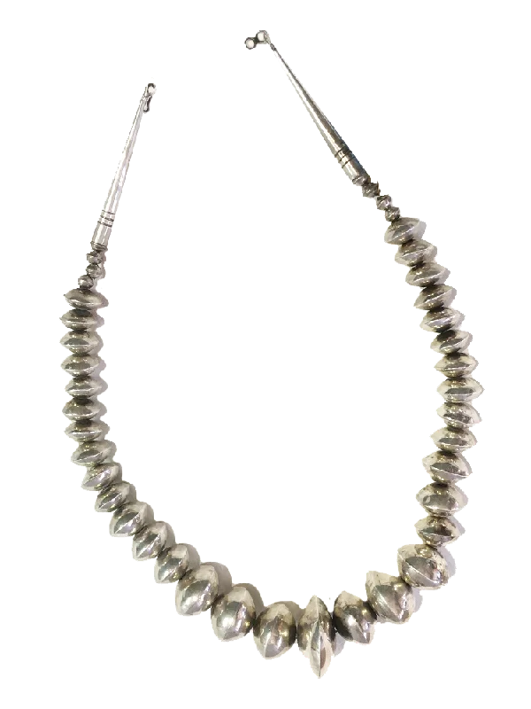 women's necklaces moon and sun -Vintage 24" Smooth Saucer Navajo Pearl Necklace